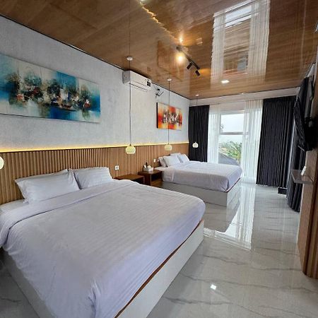 Sunset Lawu Kemuning, Villa, Full House 3 Bed, Free Bbq, Free Float Light Breakfast Karanganyar  Exterior foto