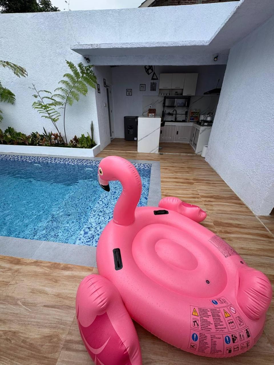 Sunset Lawu Kemuning, Villa, Full House 3 Bed, Free Bbq, Free Float Light Breakfast Karanganyar  Exterior foto